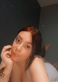 peachesncreamm's Offline Chat Room