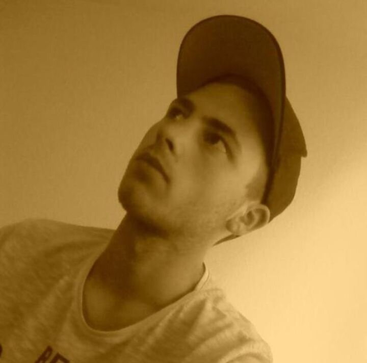 Tom1630's Offline XXX Chat