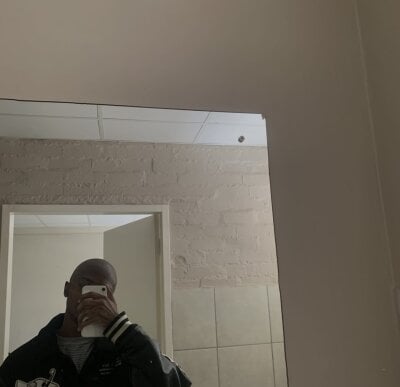 YourboyMelo Male Mobile Cam Chat