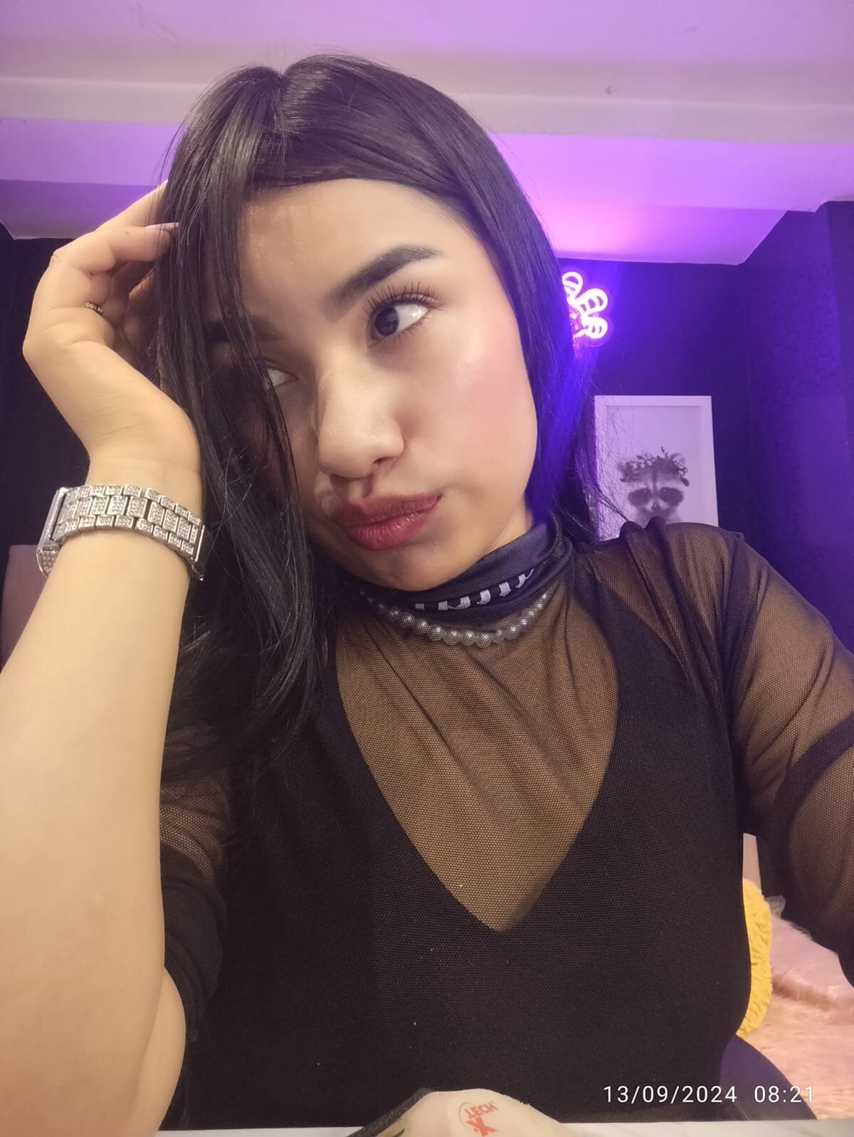 Adara_b