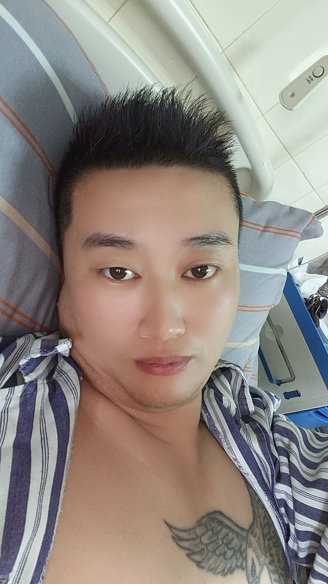 yigeyouzhengyiganderen