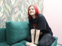 BeckyCheerful's Offline Chat Room