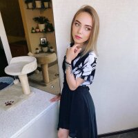 CaitlinKat's Offline XXX Chat