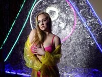 Модель MeganBlooms