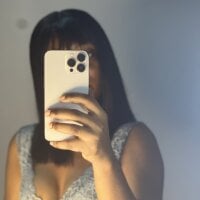 squirtqueen25's Offline Chat Room