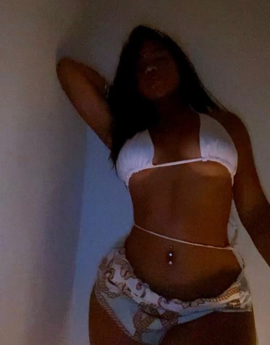 shenseea_skye from stripchat