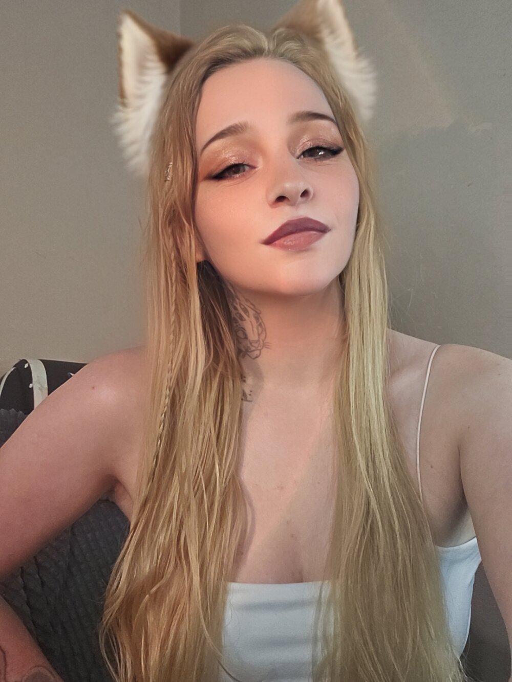 sexcam3d.net Sunny_Fox livesex profile in russia cams