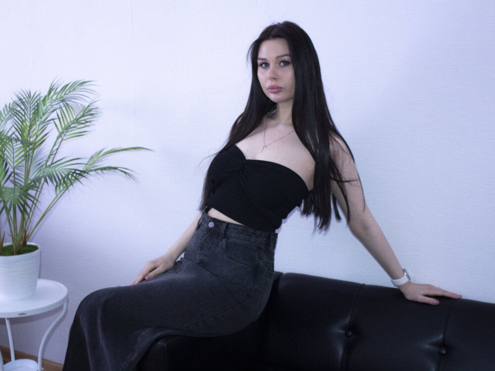 LaylaBurnel 离线XXX聊天