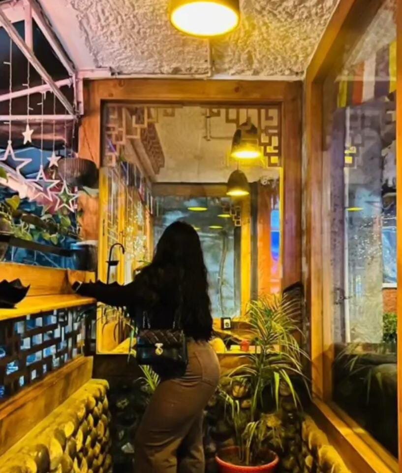 Live sex webcam photo for mishika_singh #290213338