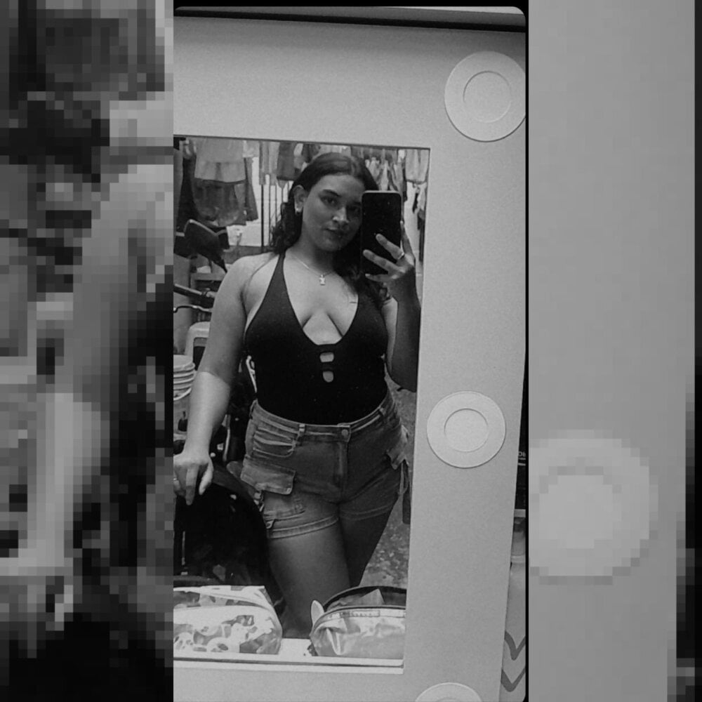 badgirlwebcam.com lolabitch_1 livesex profile in bisexual cams