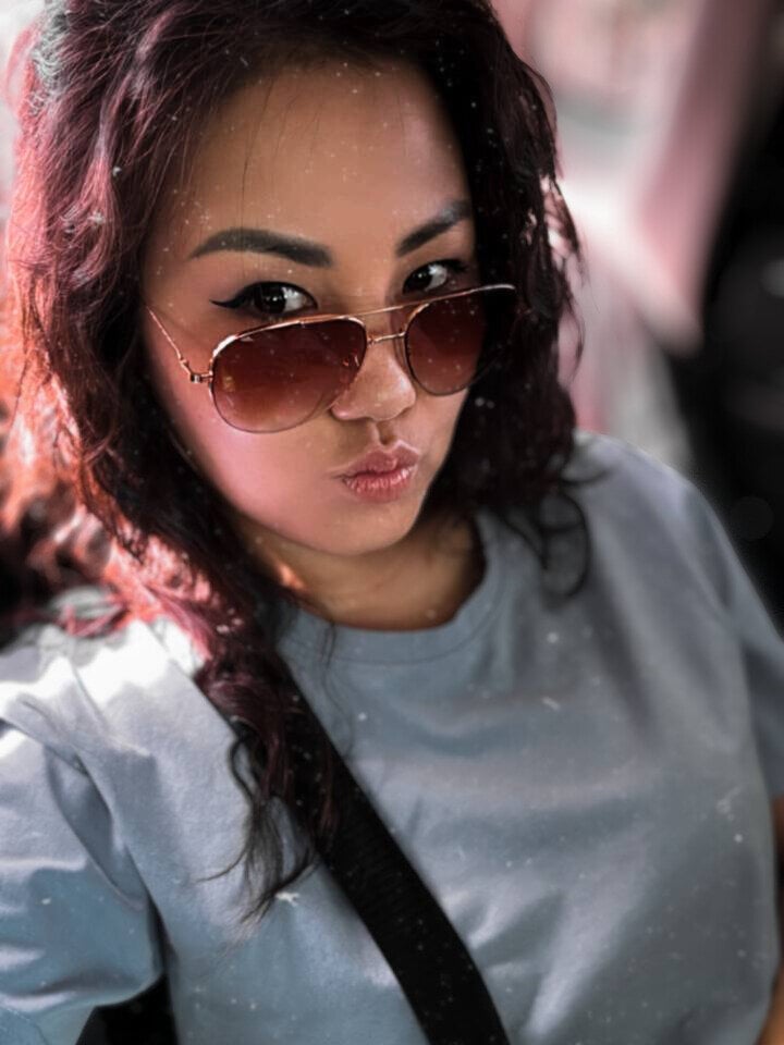 elliesoft webcam livesex profile in thumb-up-me-please-its-important cams