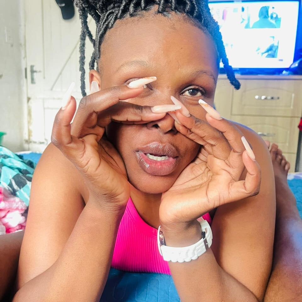 stripchat eet-sum-mor webcam profile pic via onaircams.com