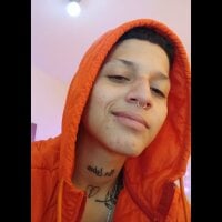 erotic_odette's Offline Chat Room
