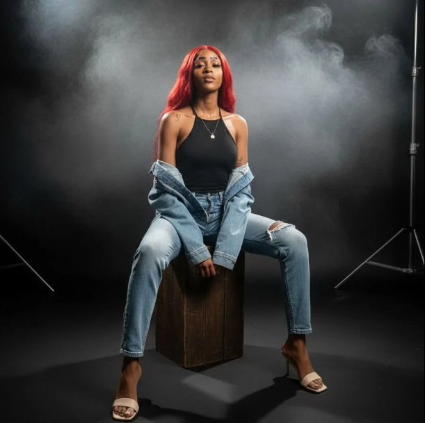 xxx-topcamgirls.com kiaramoons livesex profile in small-tits cams