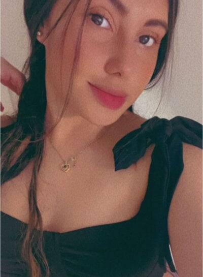 aleja_14 😶 online webcam