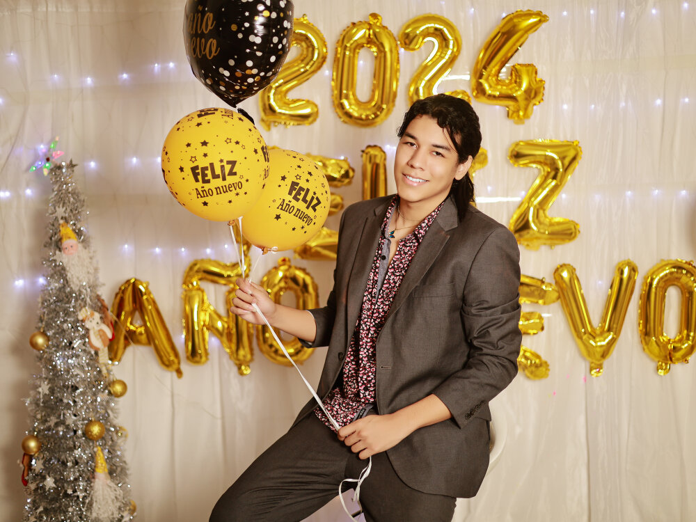 oliverdust-webcam-show-superchatlive