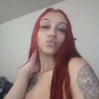 AmericaanHoneeyyXXX's Offline Chat Room