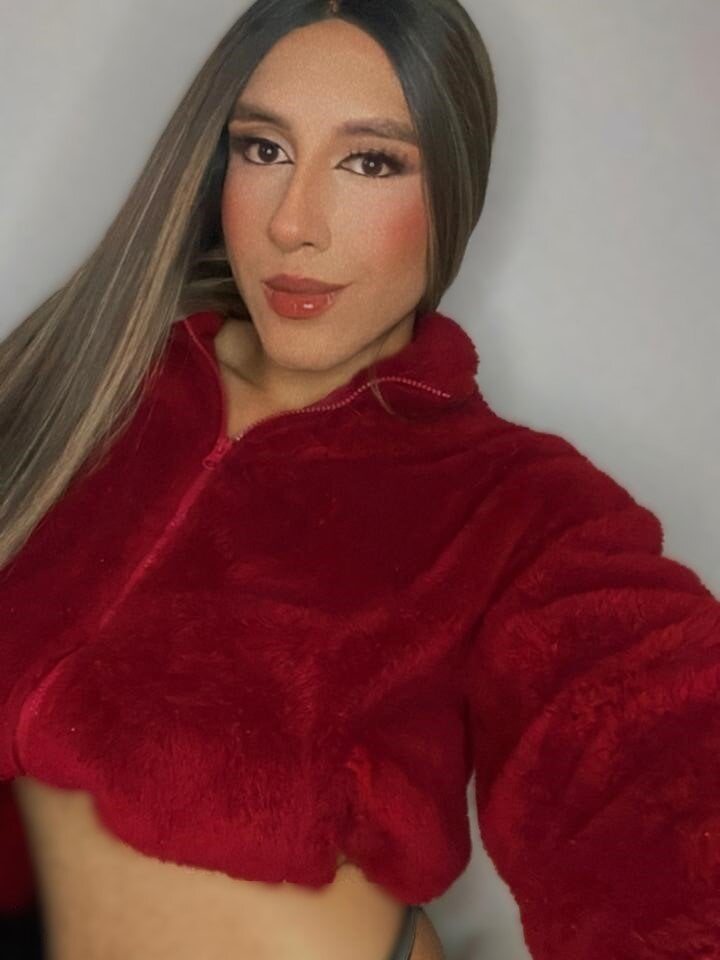 sweet_luna22 from stripchat