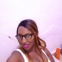 Chichipretty's Offline Chat Room
