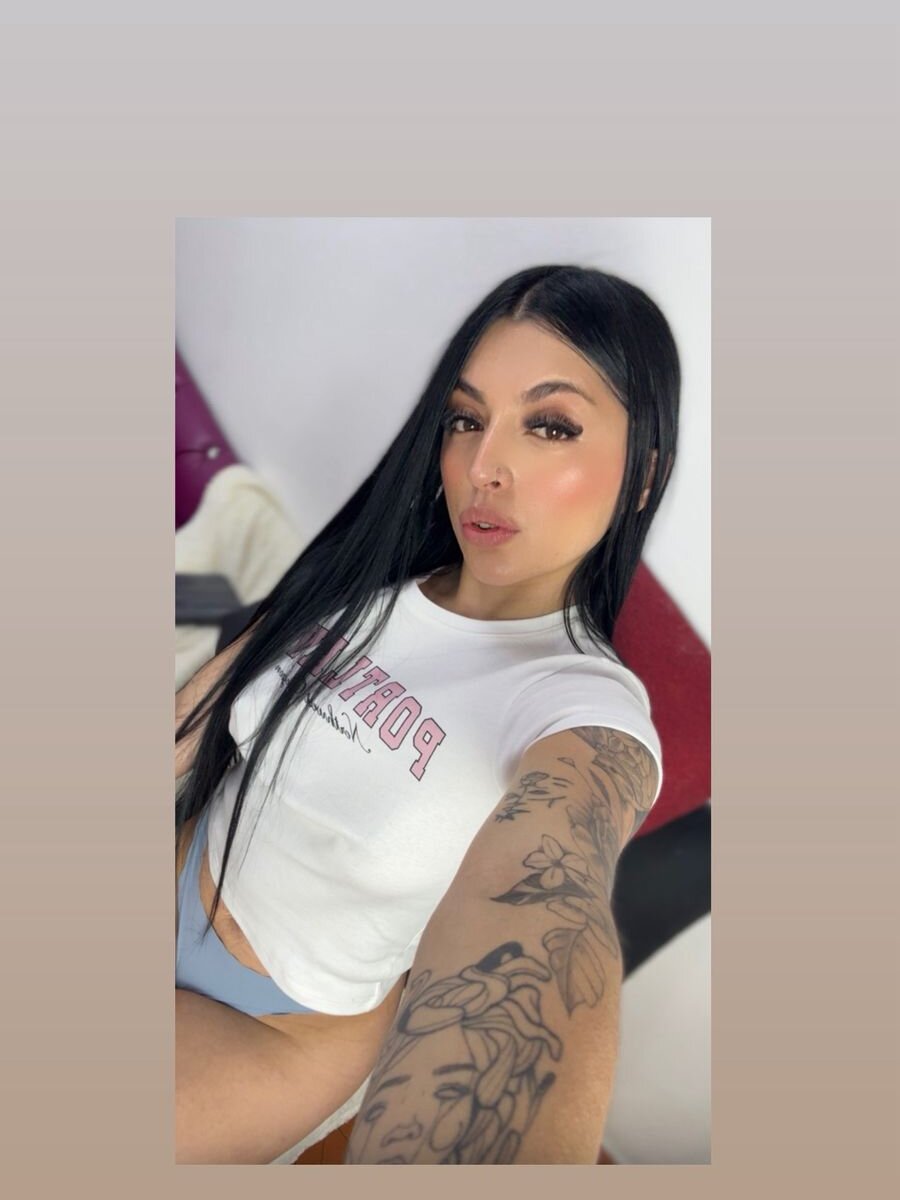 julieta-hot from stripchat