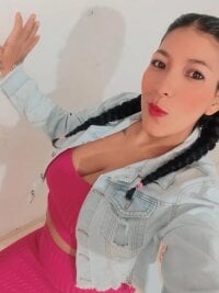 dalilah_pervertt's webcam live show