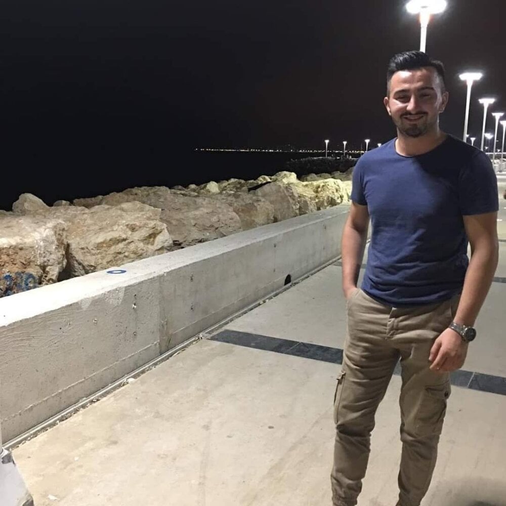 Aliyeni1's Offline XXX Chat