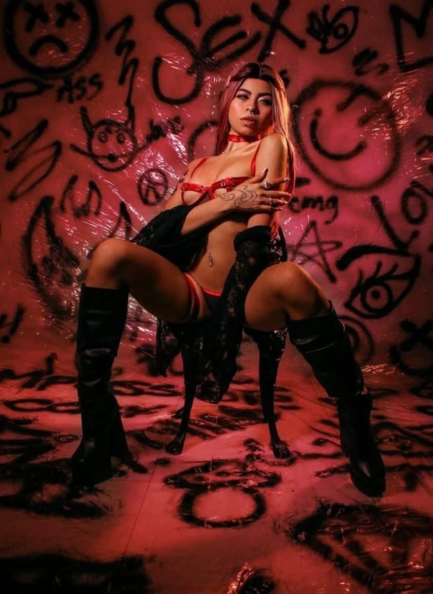 scarlett_amber_rose