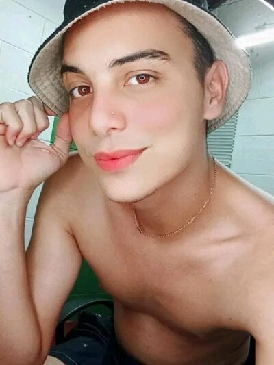 Domickhot