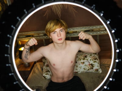 BingCross Male Eroticdance Online Webcam Sex