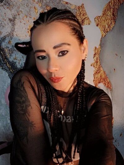 SkarlethRivers on StripChat