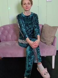 Lola_Lumen's Offline Chat Room