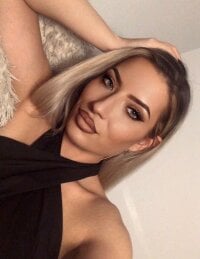 MeganeBlaze offline chatrum