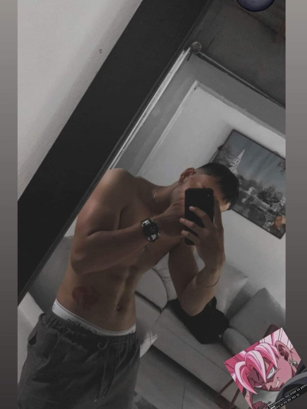 Live sex webcam photo for curious_latinos #289211237