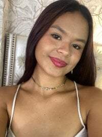 amara_rousse's webcam live show
