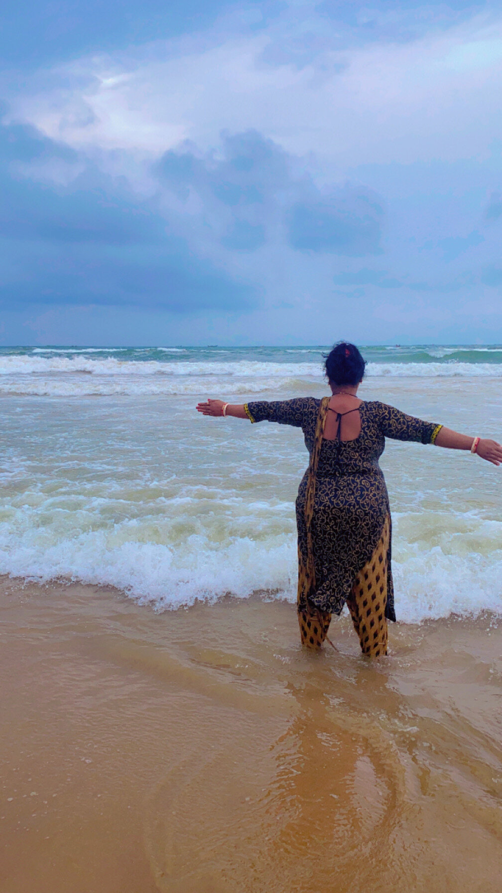 Roshnibhabhii