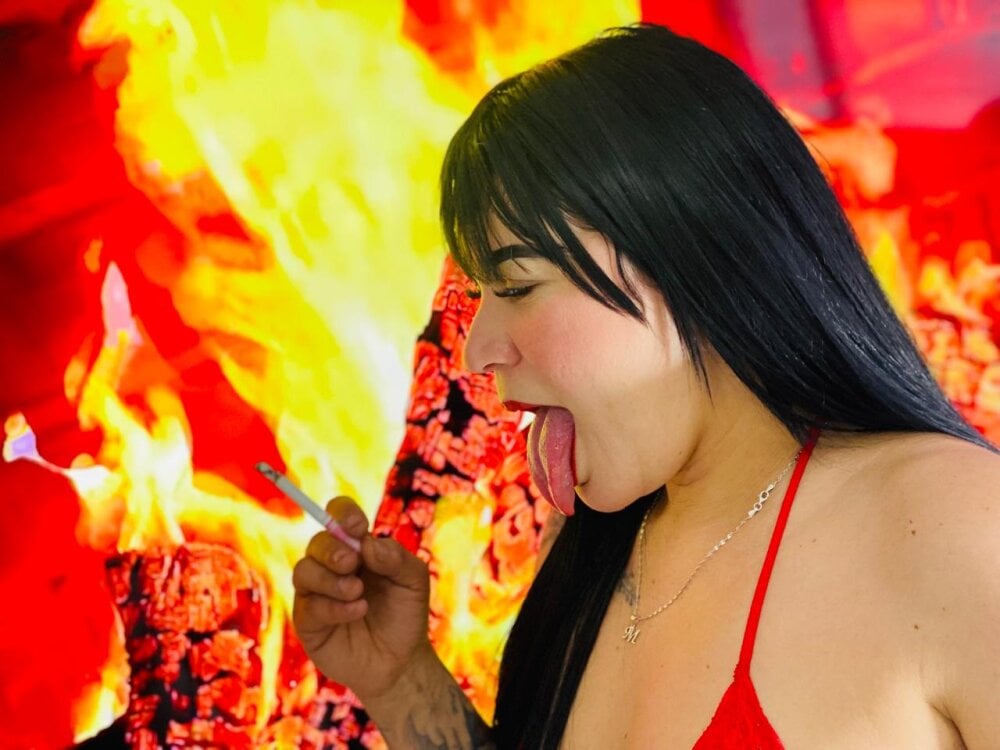 Melany_Very_Messy