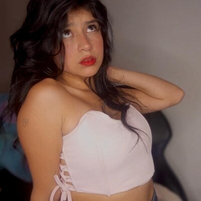 hannaa_cute on StripChat