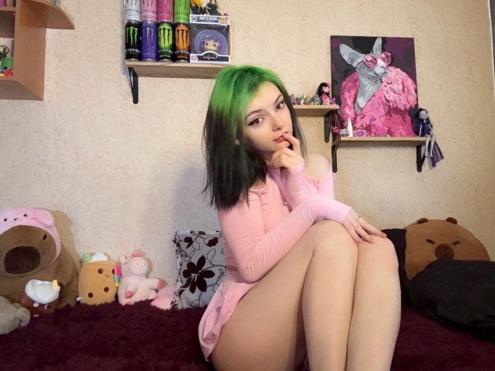 sparklovers_li from stripchat