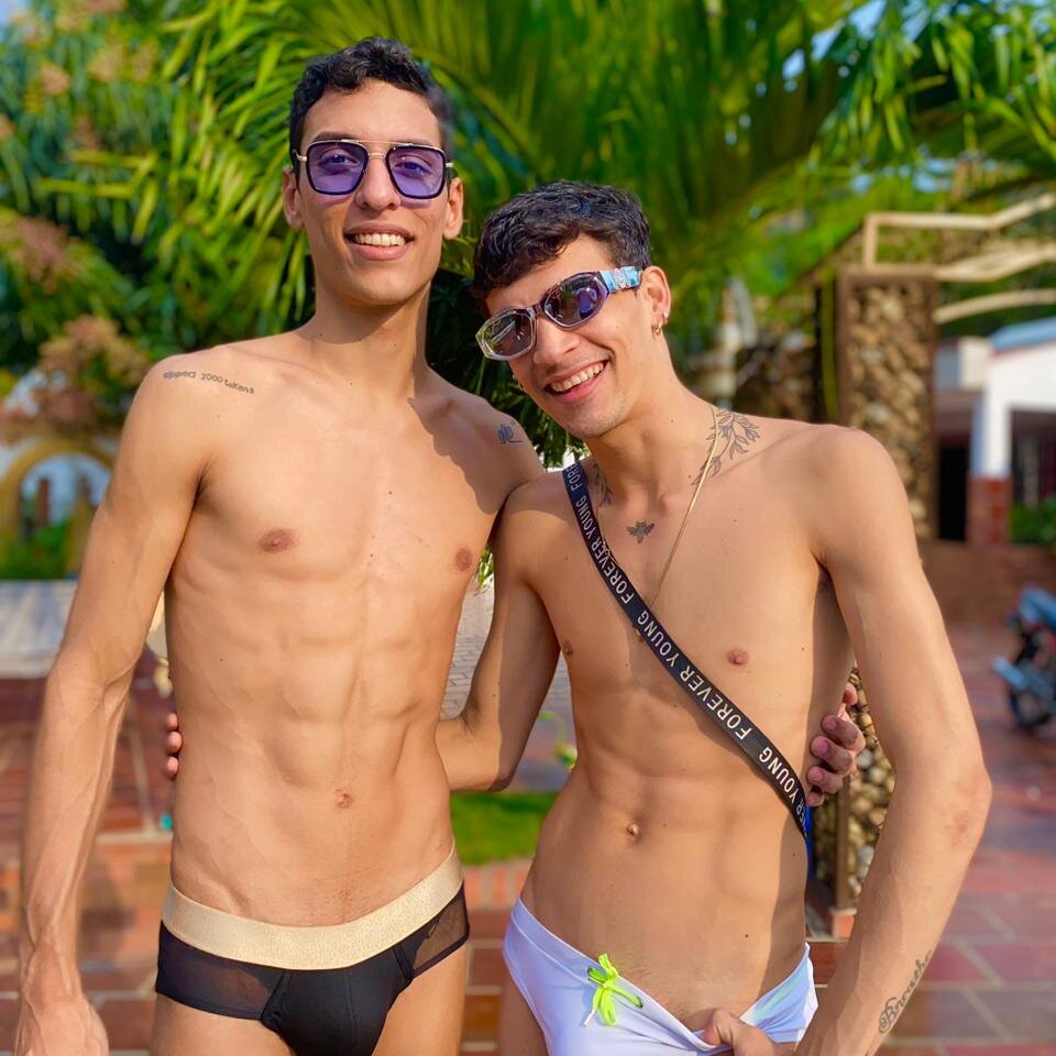 Modelo de Cam Pleasure_BoysX Show de Sexo ao Vivo Grátis e Stripchat foto