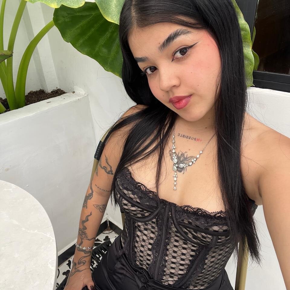 pornos.live susie_thomsonn livesex profile in planet-earth-dont-ask cams