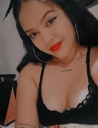 AGATHEBARRETO's Offline Chat Room