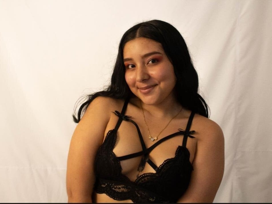 elivecams.com curvydelicios_zoe livesex profile in dont-worry-be-happy cams