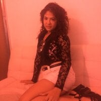 Tatiana-Queens' Offline Chat Room
