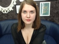 MarryJanee_Xx's Offline Chat Room