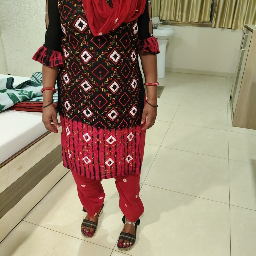 free6cams.com desibhabhi82 livesex profile in in cams