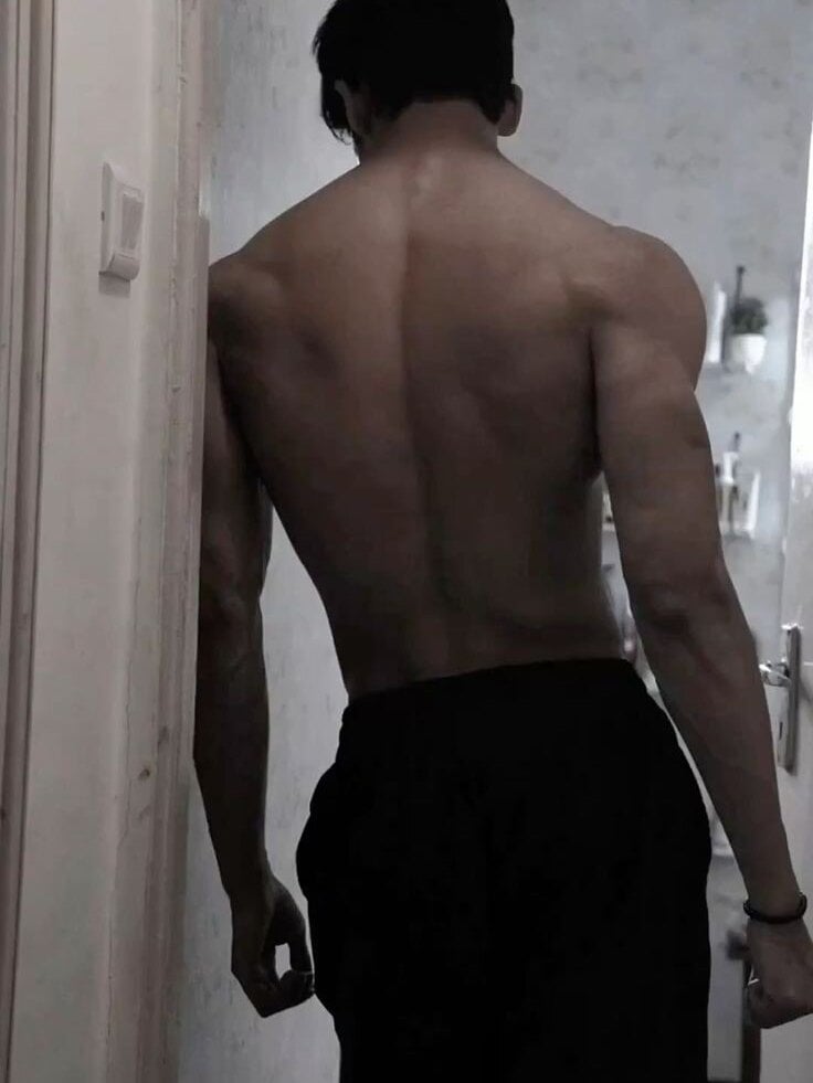hot_hunk_boy