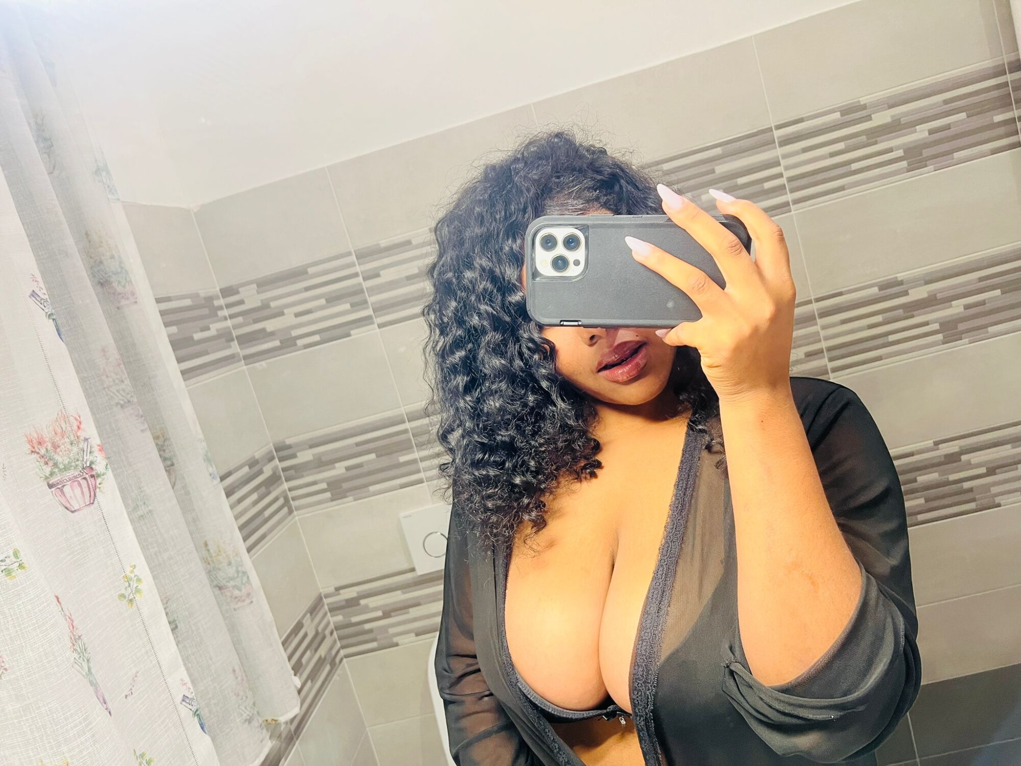 monica0501