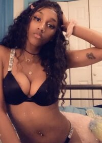 BlackBunny0222's webcam live show