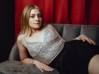 IsabelDavies' Offline Chat Room