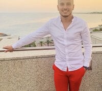 tomlechaud777's webcam live show